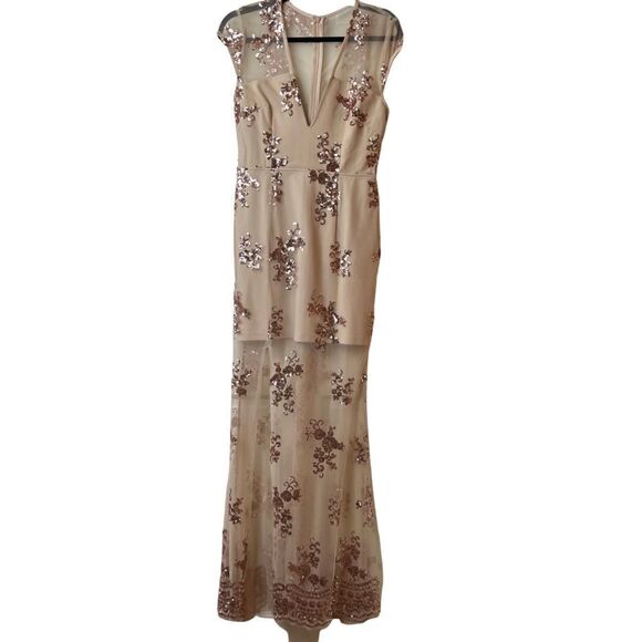 Showpo Passion Fusion NWT Nude Sequin V Neck Evening Gown Womens Size 4 - Picture 1 of 12